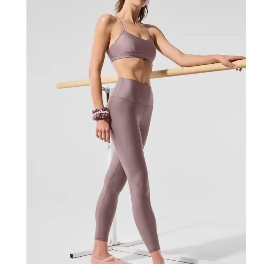 Alo Yoga 7/8 High-Waist Airlift Legging Mushroom  Size Large  NWT